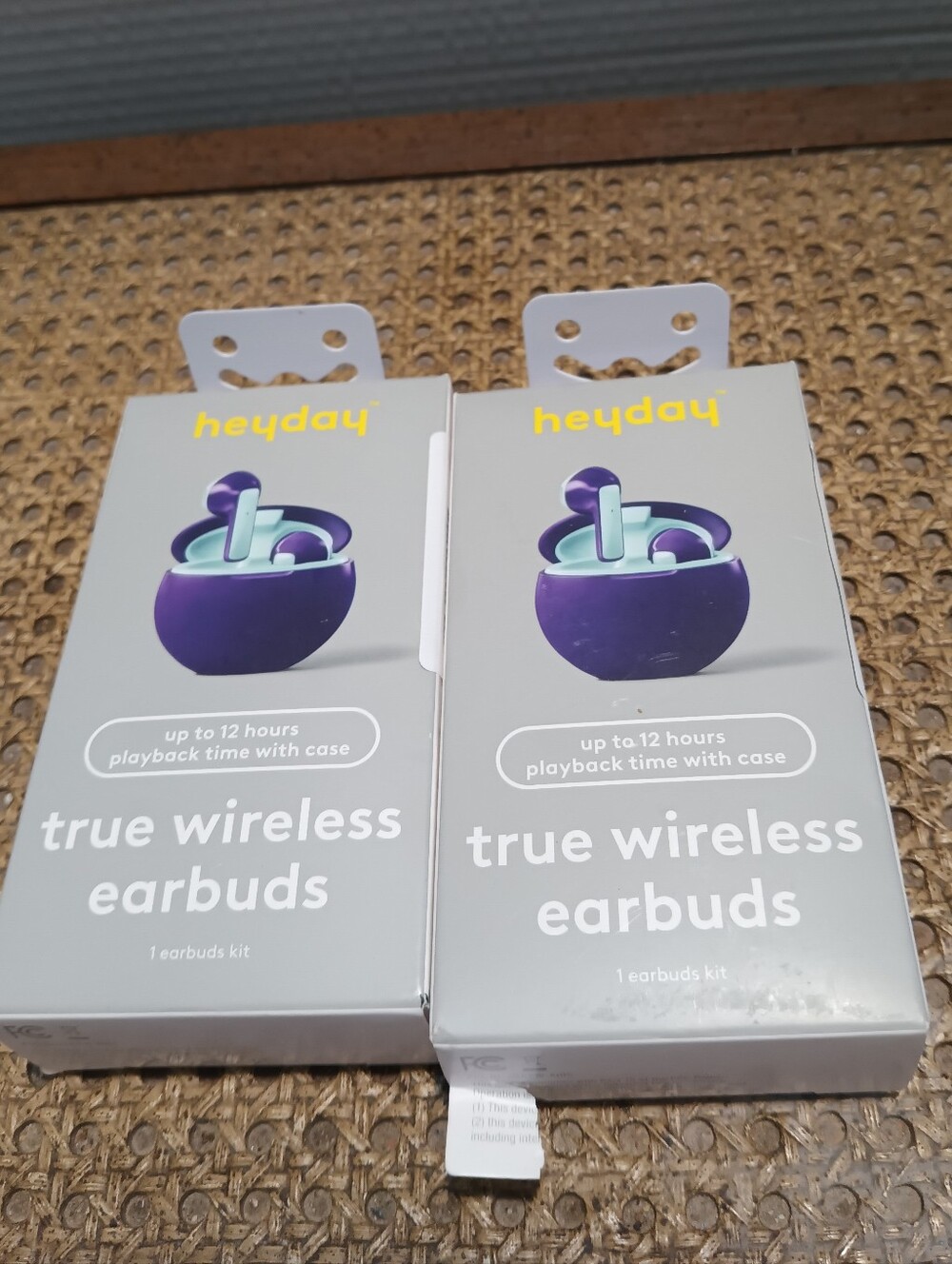 NIB heyday True Wireless Earbuds in Purple with Mint Accents